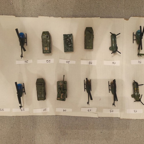 Metal military model set used, 23 pieces including helicopters and planes