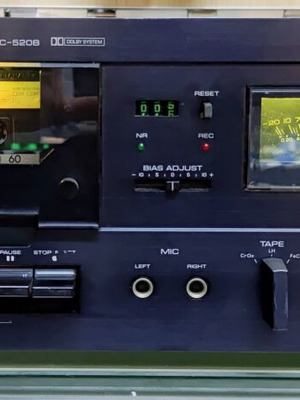 YAMAHA TC-520B κασετόφωνο μεταχειρισμένο, πλήρως λειτουργικό με μικρά σημαδάκια