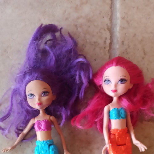 Barbie small mermaids collectible used set of 2