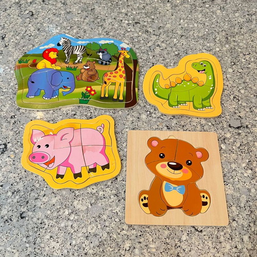 Set of 4 small puzzles used for kids with animals