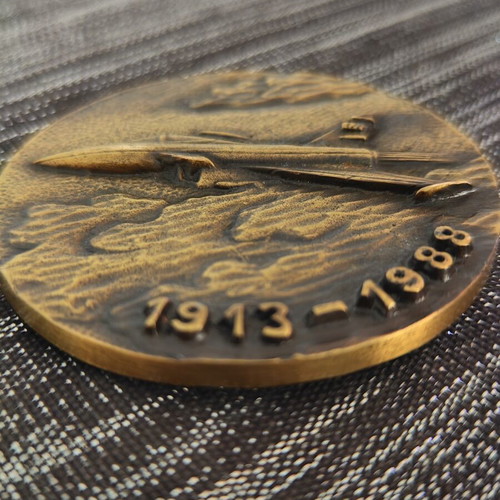 Spanish Air Force commemorative bronze medal 75 years 1913-1988