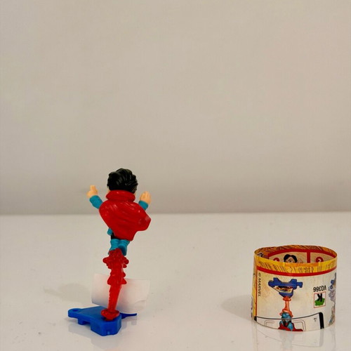 Kinder Joy Marvel Doctor Stranger Funko Pop new