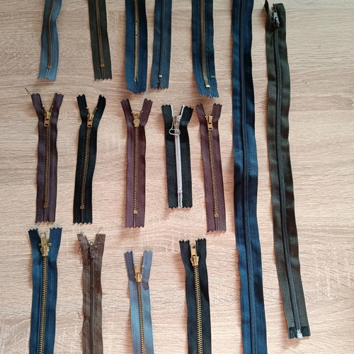 Zippers pack of 16 new in various colors and lengths