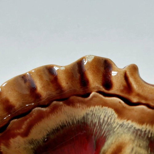 Ceramic set used with bowl and 2 ashtrays liquid lava style