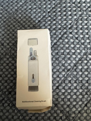 Multifunctional cleaning tool like new
