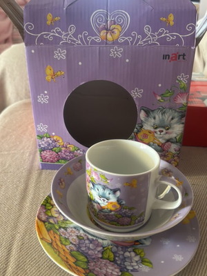 Children's porcelain dinnerware set Inart new