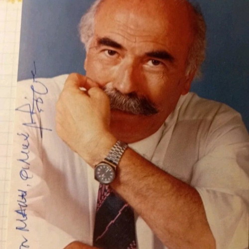 Nikos Kouros autograph used