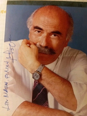 Nikos Kouros autograph used