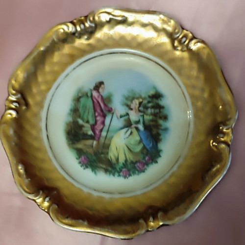 Eschenbach La Reine Bavaria porcelain dessert plates set of 5, 22K gold, like new