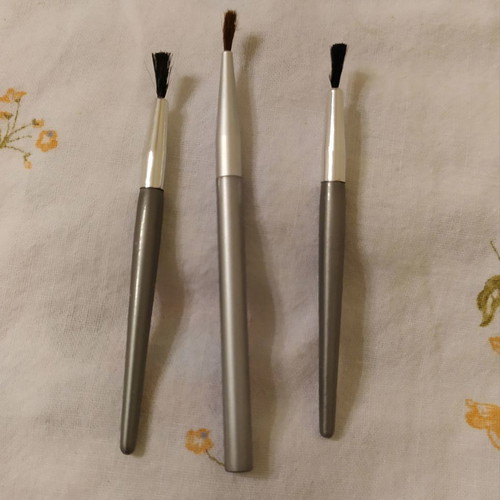 Makeup brushes