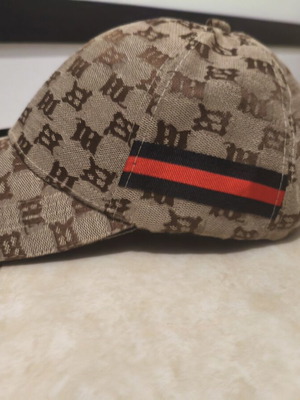 Men's hat like new, black and beige