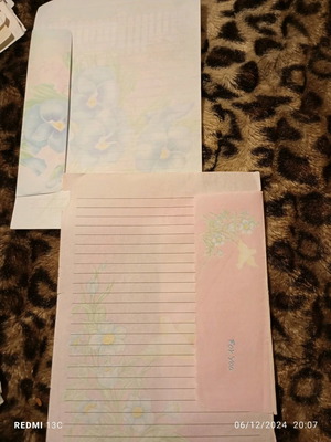Used correspondence, 1 folder with sheets, 2 sets