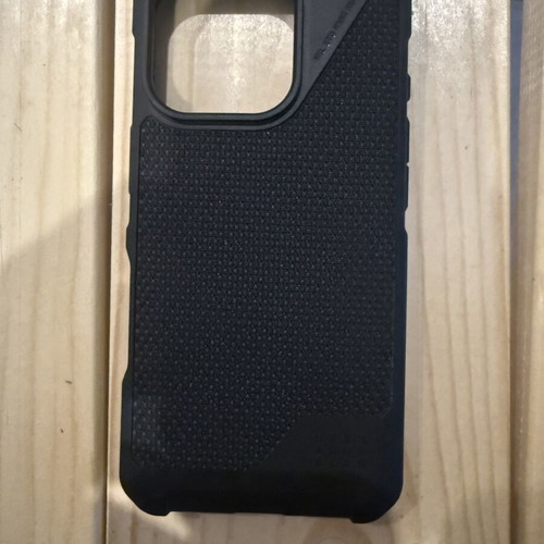 UAG Metropolis LT Magsafe Kevlar Black iPhone 16 Pro case like new
