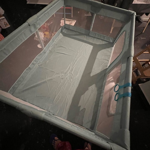 Comomy Baby Playpen 180x200x66 cm like new, large XXL safety gate green