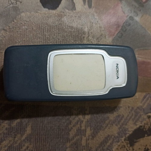 Nokia 2100 used, fully functional without charger