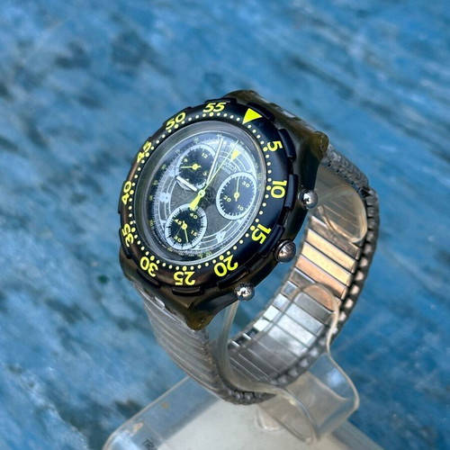 Swatch Vintage Chronograph Diver 200M 1993 used for repair or parts