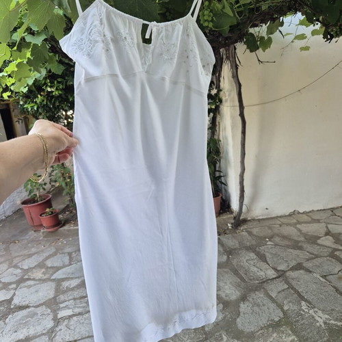 Cotton dress with adjustable straps like new, white, embroidered sequins