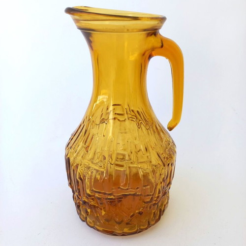 Vintage glass pitcher like new
