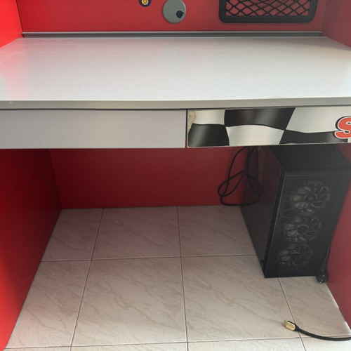 Cilek children's desk like new