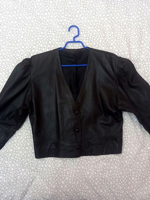 Women's leather jacket used, short vintage 90s style, black