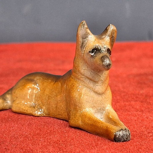 Porcelain dog figure used, vintage