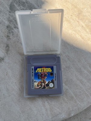 Gameboy Metroid 2 cartridge like new with original plastic case