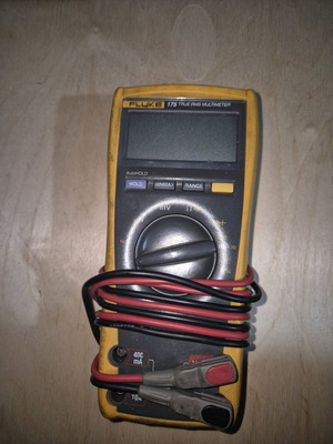 Fluke 175 ψηφιακό πολύμετρο True RMS μεταχειρισμένο με μέτρηση AC