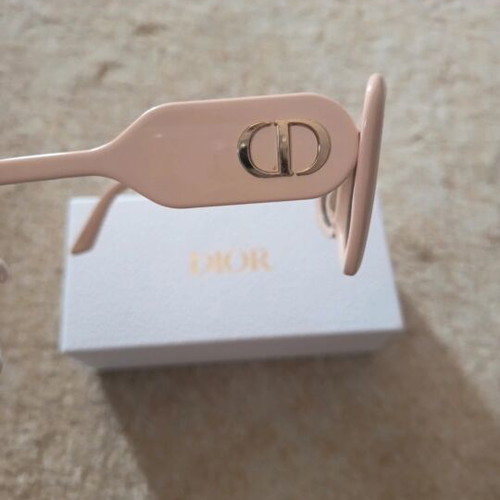 Dior sunglasses beige with case and authenticity card