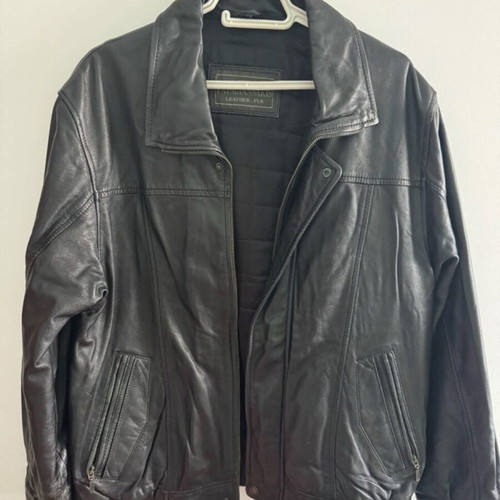 Leather jacket Papagianakis black like new, size M/L