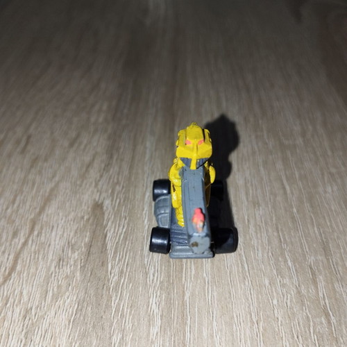 Skateboardmania Ra-ta-ta collectible skater figure like new