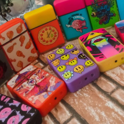 ZENGAS lighters new, set of 13