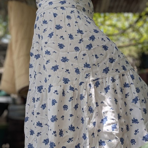 Sezane skirt used, floral, white, size XS