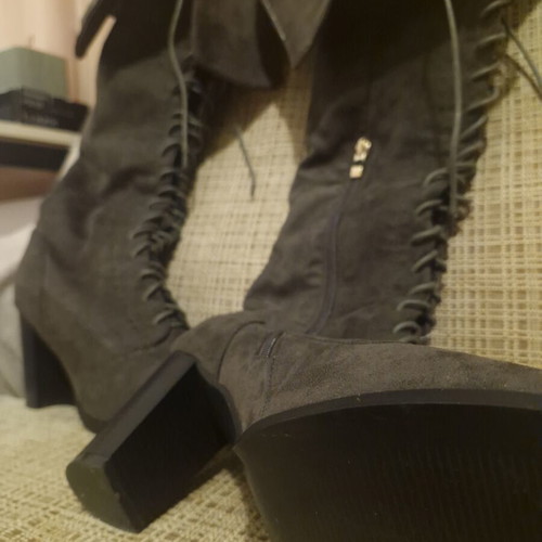 Brown suede boots with laces and heel