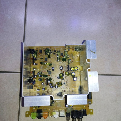 Creative P5800 main board used for parts or repair