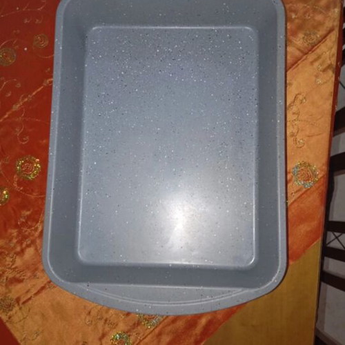 Baking tray new, only box