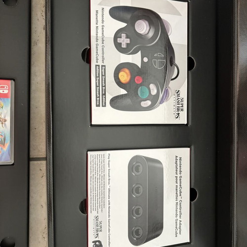 Super Smash Bros. Ultimate Limited Edition Nintendo Switch used