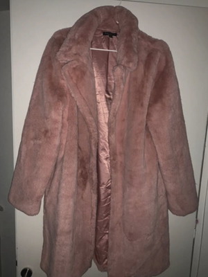 Pink fur coat like new