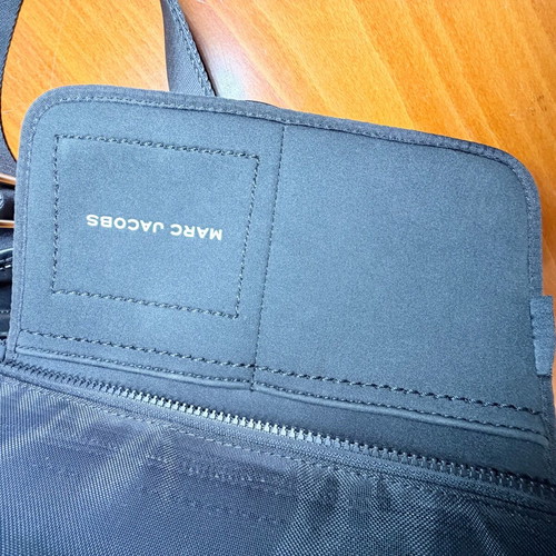 Marc Jacobs shoulder bag used, black and silver