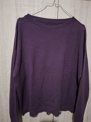 Women's knitted sweater like new, purple, size L