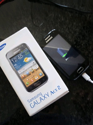 Samsung Galaxy Ace 2 μεταχειρισμένο, πλήρης συσκευασία με φορτιστή και καλώδιο