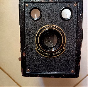 Φωτογραφική μηχανή kodak brownie target six-20
