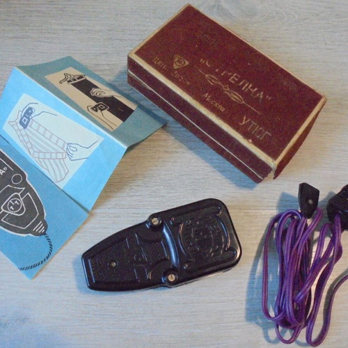Soviet Electric Edge Iron "Strelka" A1 like new, original set