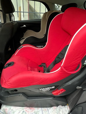 Παιδικά καθίσματα αυτοκινήτου Peg Perego Viaggio1 Duo-Fix σαν καινούργια, σετ 2 τεμαχίων με βάση ISOFIX