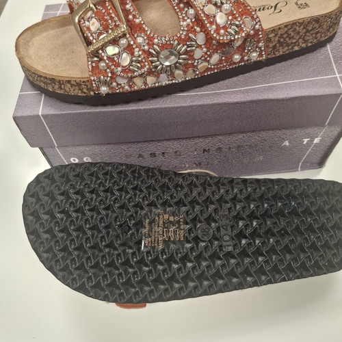 Jomix Sandals size 38 new with tag and box red and gold