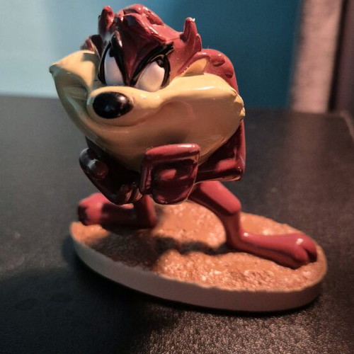 Looney Tunes Tazmanian Devil TAZ collectible figure Warner Bros vintage, like new