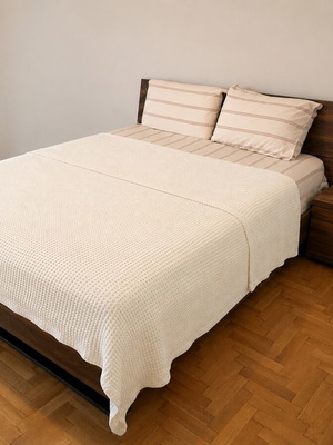 Double bed set like new with modern design and matching nightstands from Entos