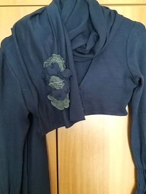 Batik bolero with integrated scarf used, dark blue