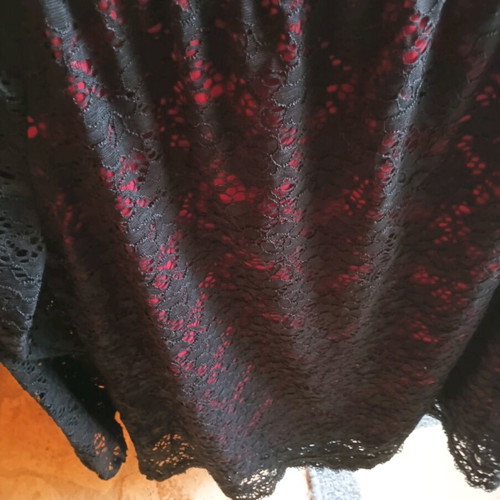 Lace blouse used, size XL, black and red