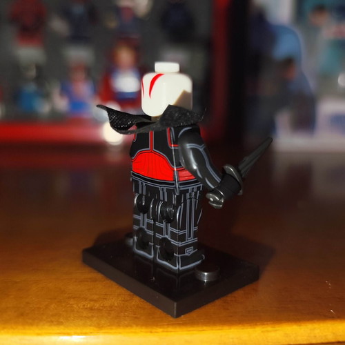 The Son Star Wars minifigure like new with accessories