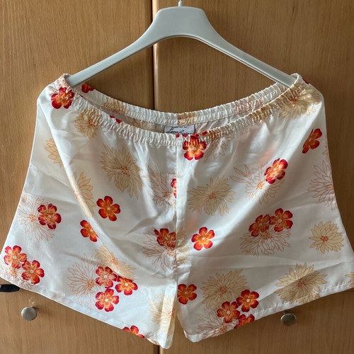Luna Carina shirt and shorts set XL-XXL unused, white beige